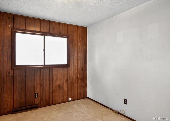 300 S Heritier Road, Linwood, MI 48634 — Photo 13