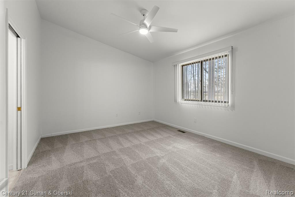 41 Parkplace W, Allen Park, MI 48101 — Photo 17