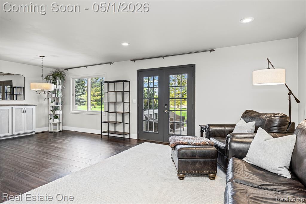 42374 Willow Tree Lane E, Clinton Twp, MI 48038 — Photo 13