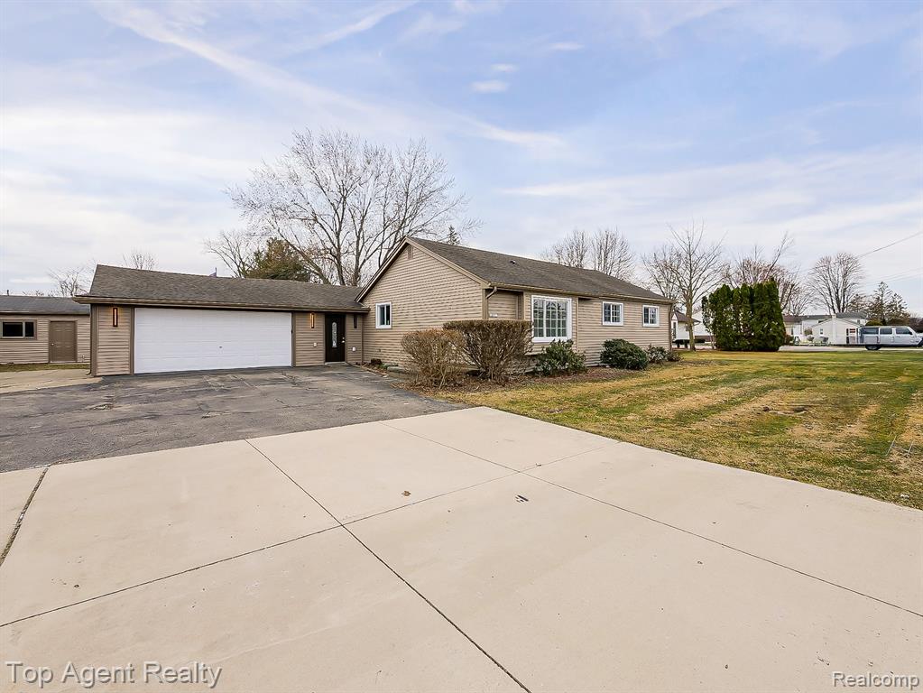 20580 21 Mile Road, Macomb, MI 48044 — Photo 3