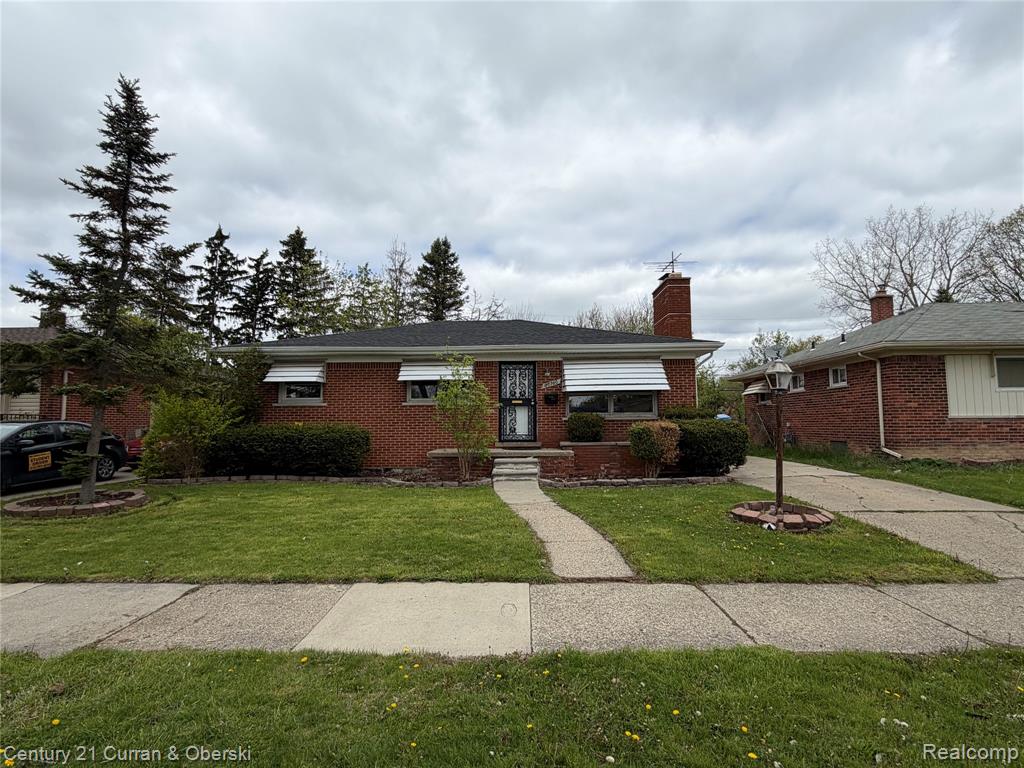 20700 Whitlock Drive, Dearborn Heights, MI 48127
