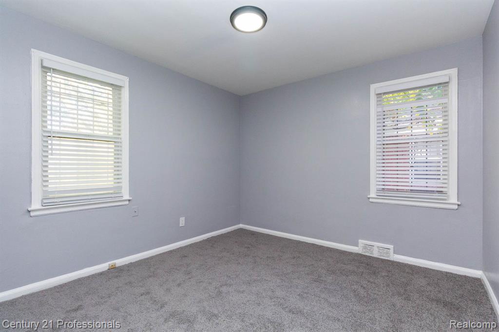 18951 Edinborough Road, Detroit, MI 48219 — Photo 19