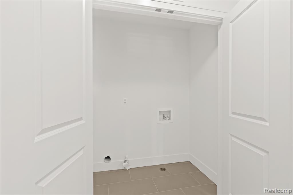 1487 ST JAMES Boulevard, Ann Arbor, MI 48108 — Photo 26
