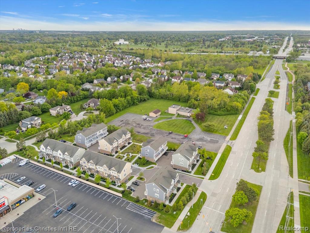 4953 Treeside Lane, Troy, MI 48098 — Photo 18