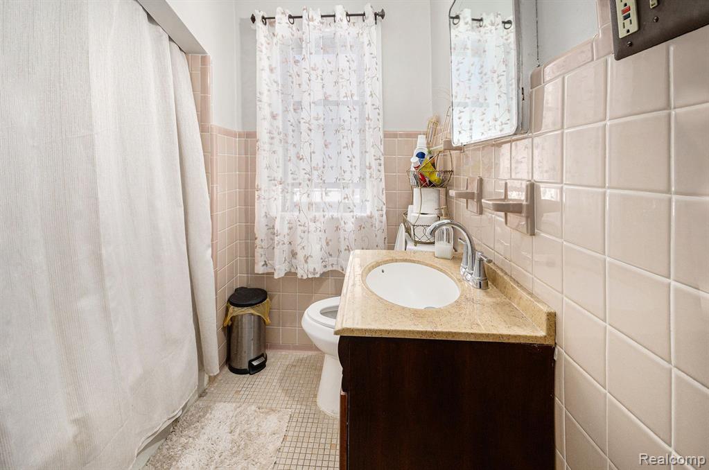 6416 HARTWELL Street, Dearborn, MI 48126 — Photo 11