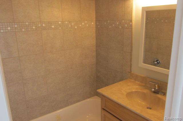 6362 RICHARD Run, West Bloomfield, MI — Photo 10