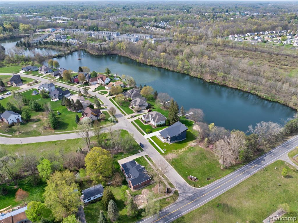 2745 Maritime Drive, Lansing, MI 48911 — Photo 20