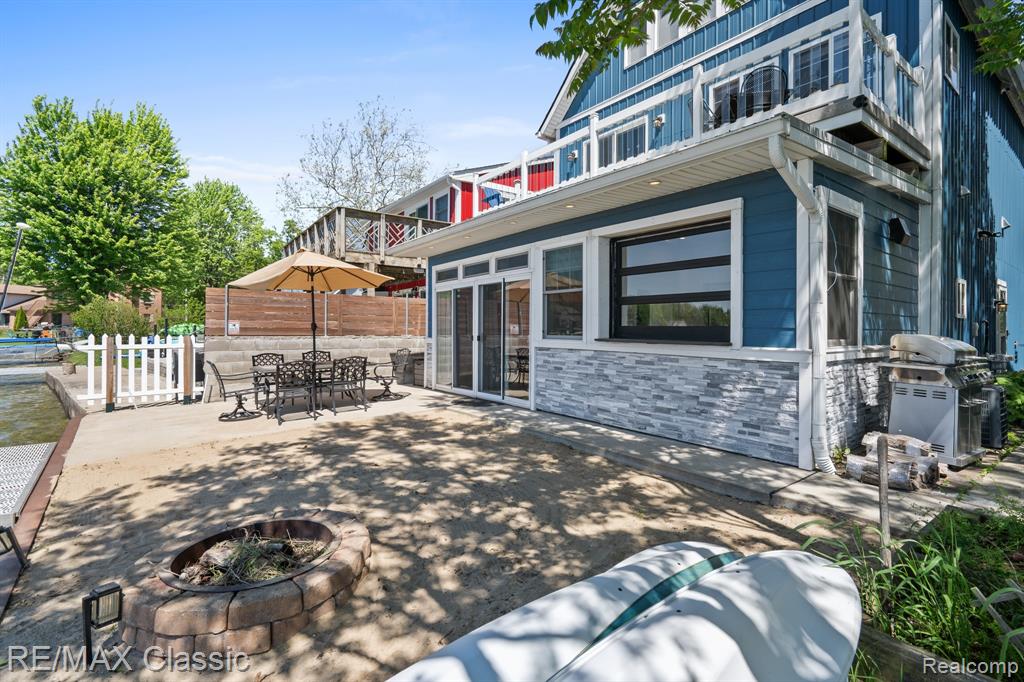 11478 E Shore Drive, Whitmore Lake, MI 48189 — Photo 7