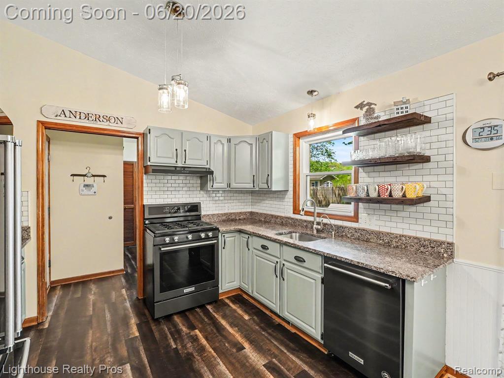 600 6 Mile Road, Whitmore Lake, MI 48189 — Photo 11