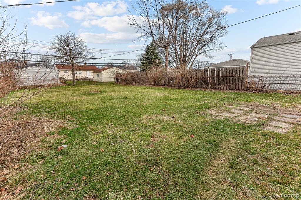 28466 Balmoral Street, Garden City, MI — Photo 27