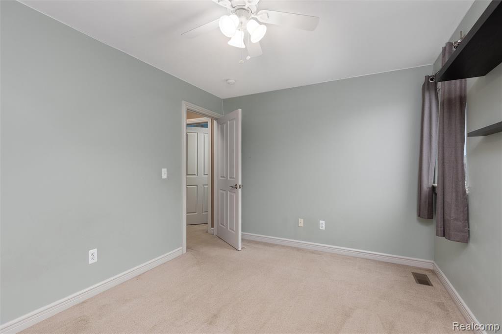 724 Constitution Street, Canton, MI 48188 — Photo 29