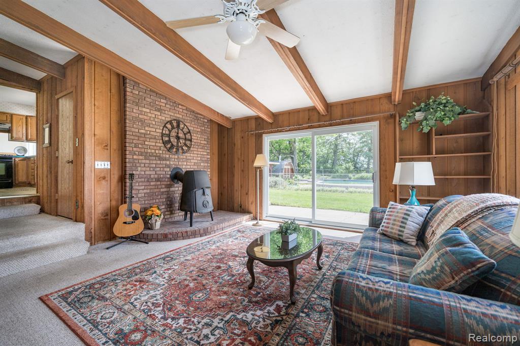 5871 Brewster Road, Rochester Hills, MI 48306 — Photo 10