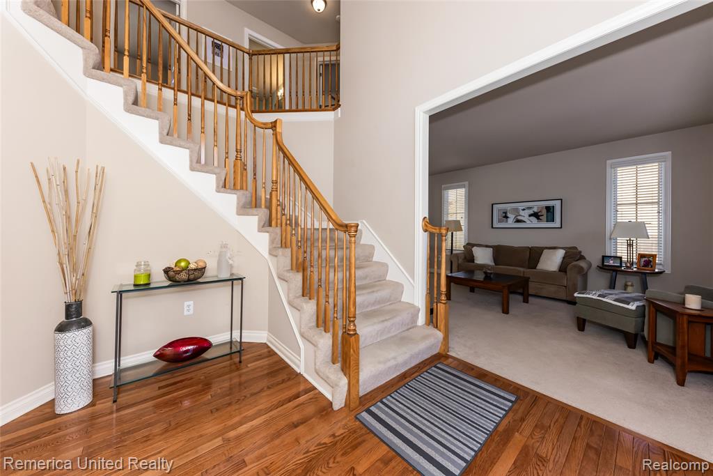 24695 Wedgewood Dr, South Lyon, MI 48178 — Photo 11
