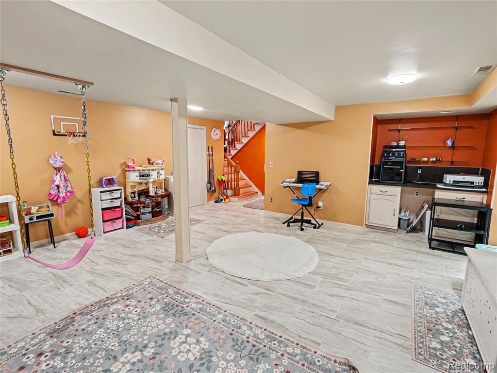 8614 Meadowland Court, Saline, MI 48176 — Photo 16