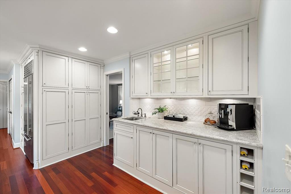 960 N Reading Road, Bloomfield Hills, MI 48304 — Photo 12