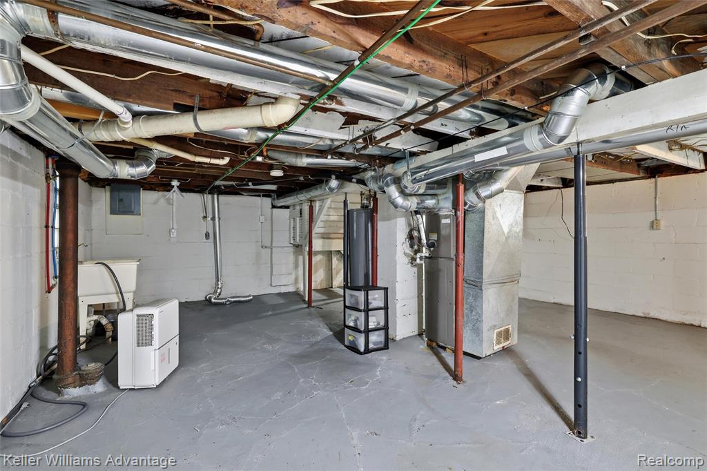 552 Bondie Street, Wyandotte, MI 48192 — Photo 22