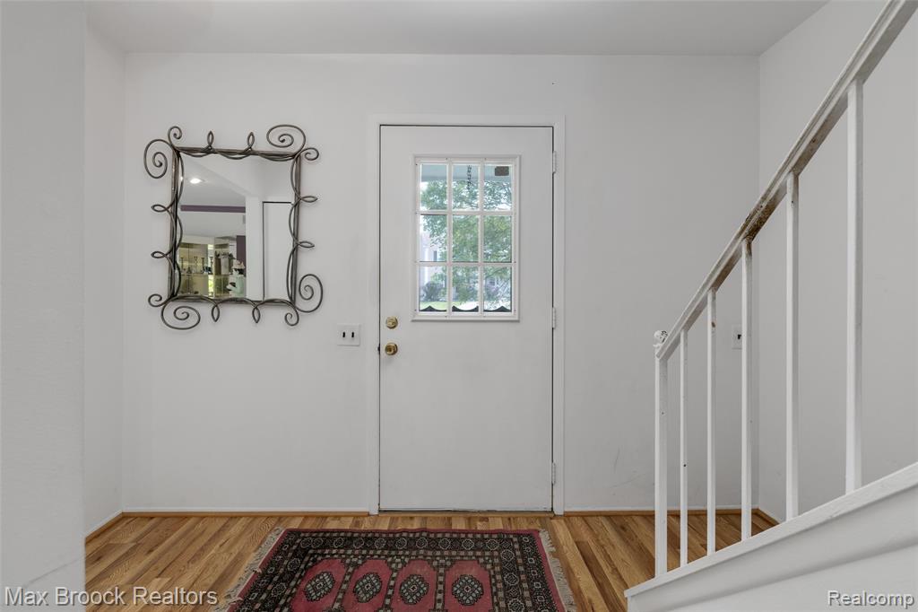 5495 Kingsfield Drive, West Bloomfield, MI — Photo 3