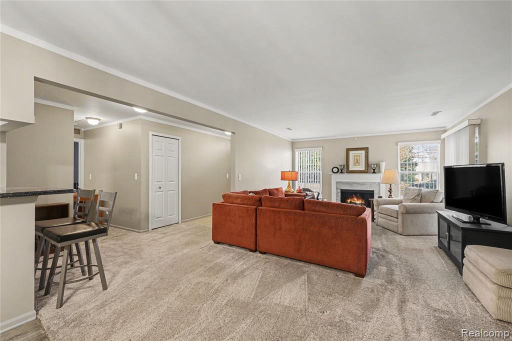 4578 Berkshire Drive, Sterling Heights, MI 48314 — Photo 7