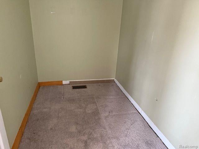 9406 JEAN Street, Fenton, MI 48430 — Photo 6