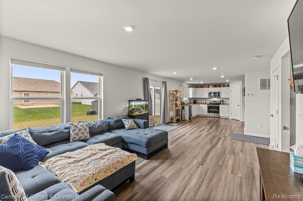 9053 Sandstone Drive, Newport, MI 48166 — Photo 6