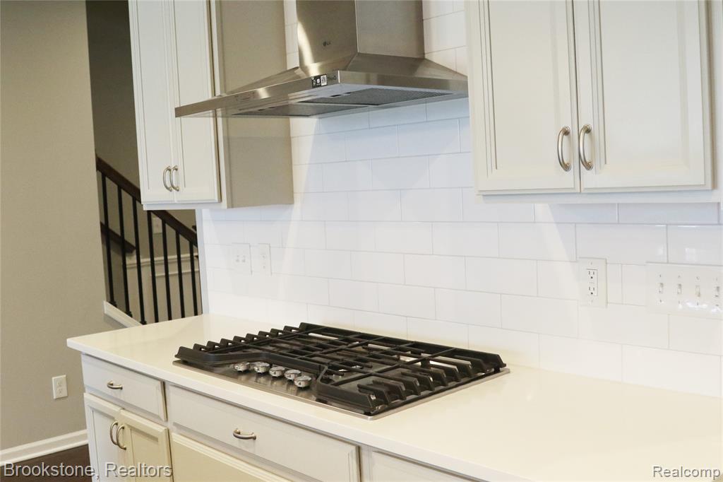 4789 Glenora Drive, Lake Orion, MI, 00000