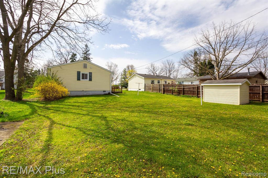 642 TURRILL Avenue, Lapeer, MI 48446 — Photo 31