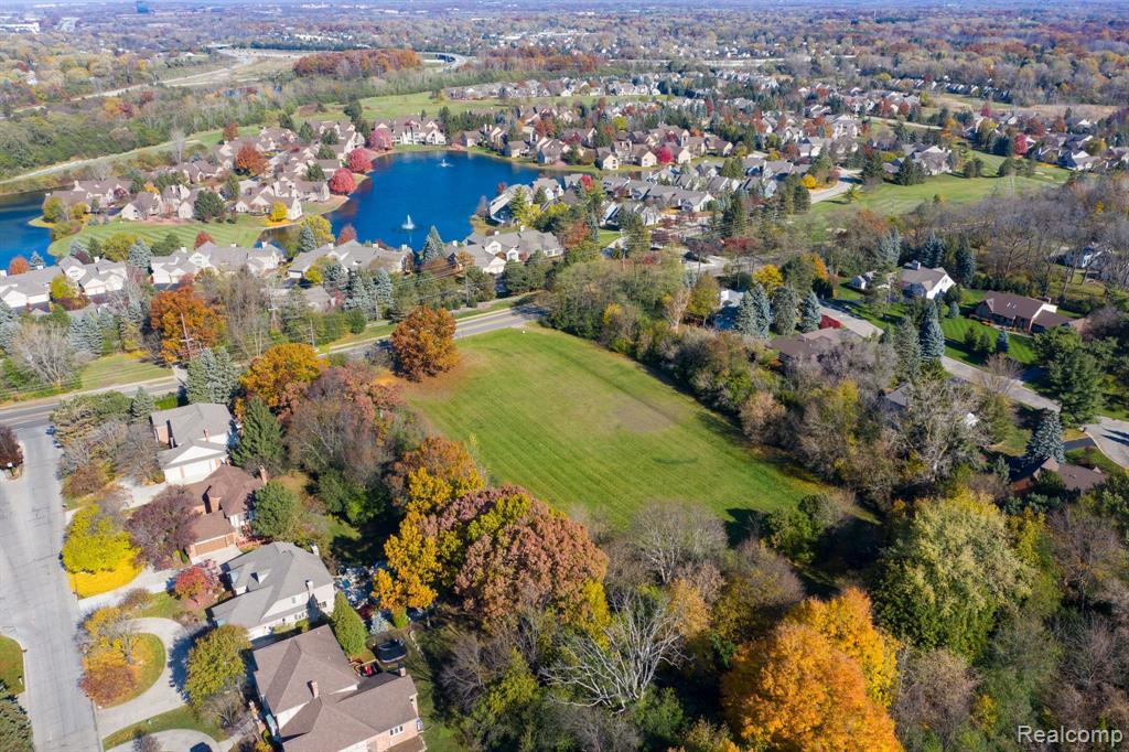 700 E SQUARE LAKE Road, Bloomfield Hills, MI 48304 — Photo 2