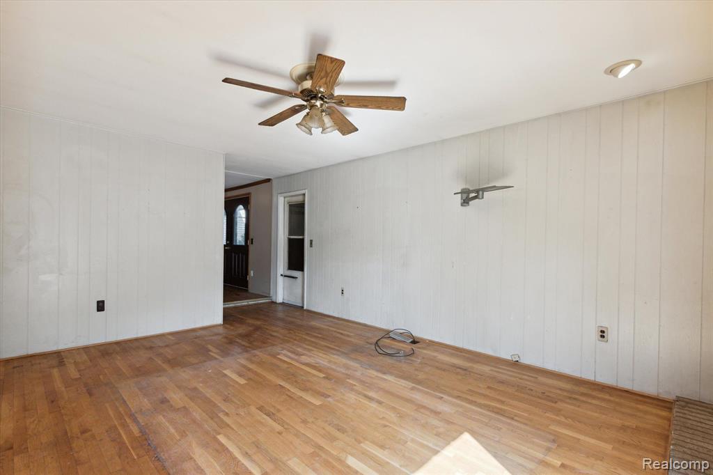 44359 REGIS, Canton, MI 48187 — Photo 8