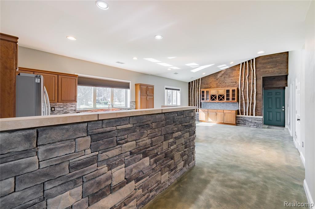 21527 Parke Lane, Grosse Ile, MI 48138 — Photo 10