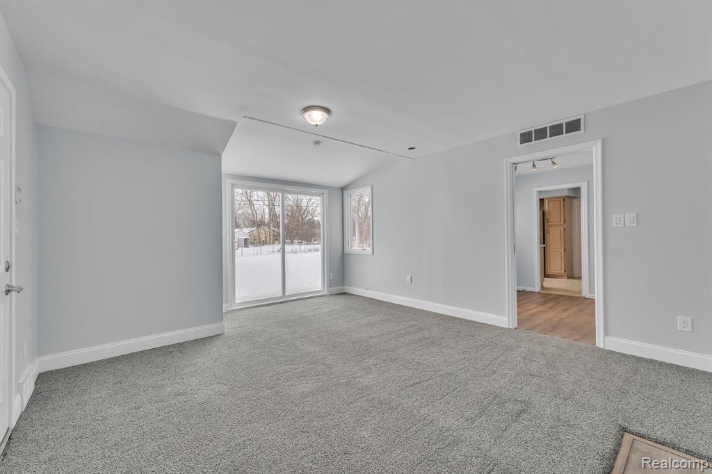 6576 Inkster Road, West Bloomfield, MI — Photo 28