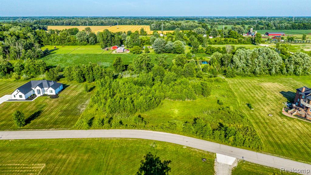 73160 Castle Court, Armada, MI — Photo 3