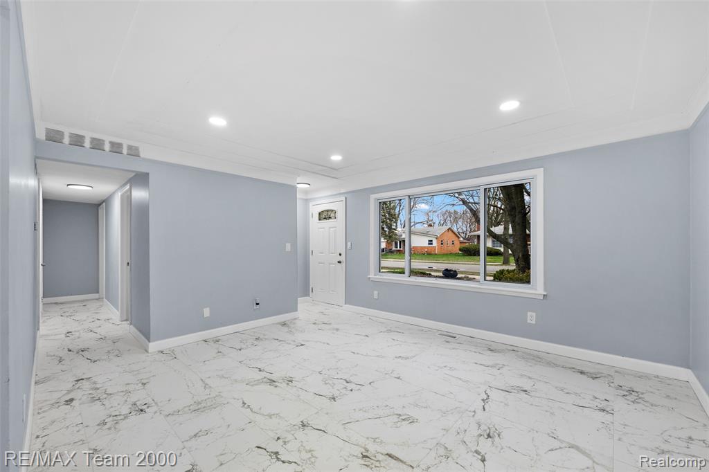 33101 Donnelly Street, Garden City, MI — Photo 9