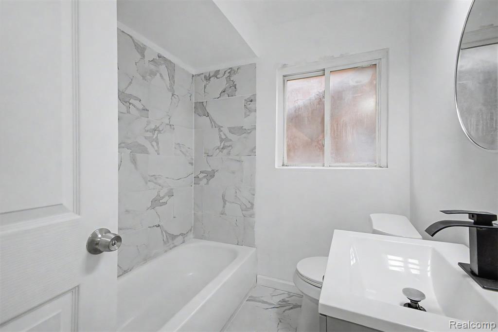8849 Whitcomb Street, Detroit, MI 48228 — Photo 20