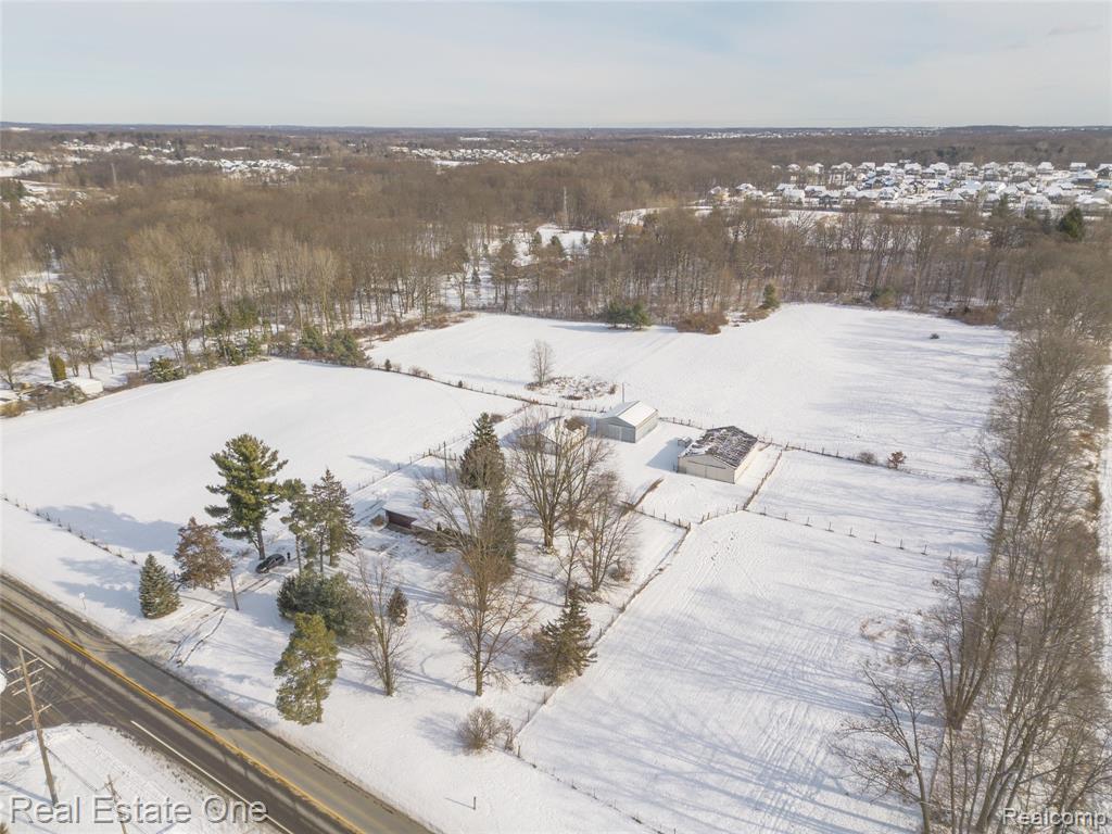 22700 Griswold Road, South Lyon, MI 48178 — Photo 23
