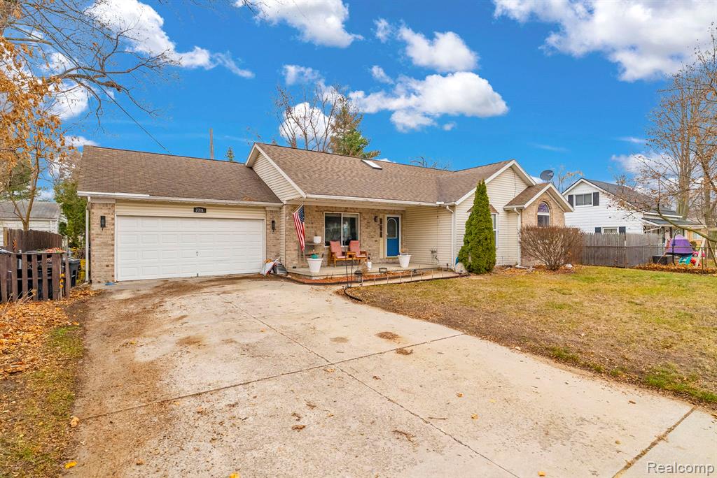 2215 Hancock Street, Port Huron, MI 48060 — Photo 4