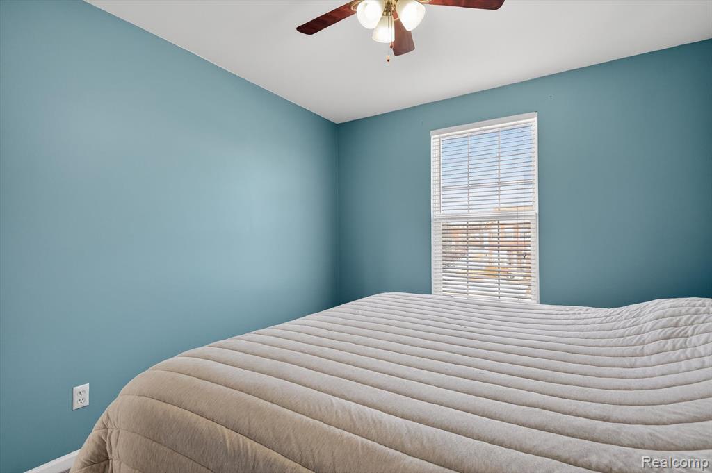 7526 Carlton Drive, Ypsilanti, MI 48197 — Photo 32