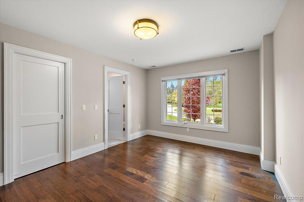 5741 Snowshoe Circle, Bloomfield Hills, MI 48301 — Photo 45