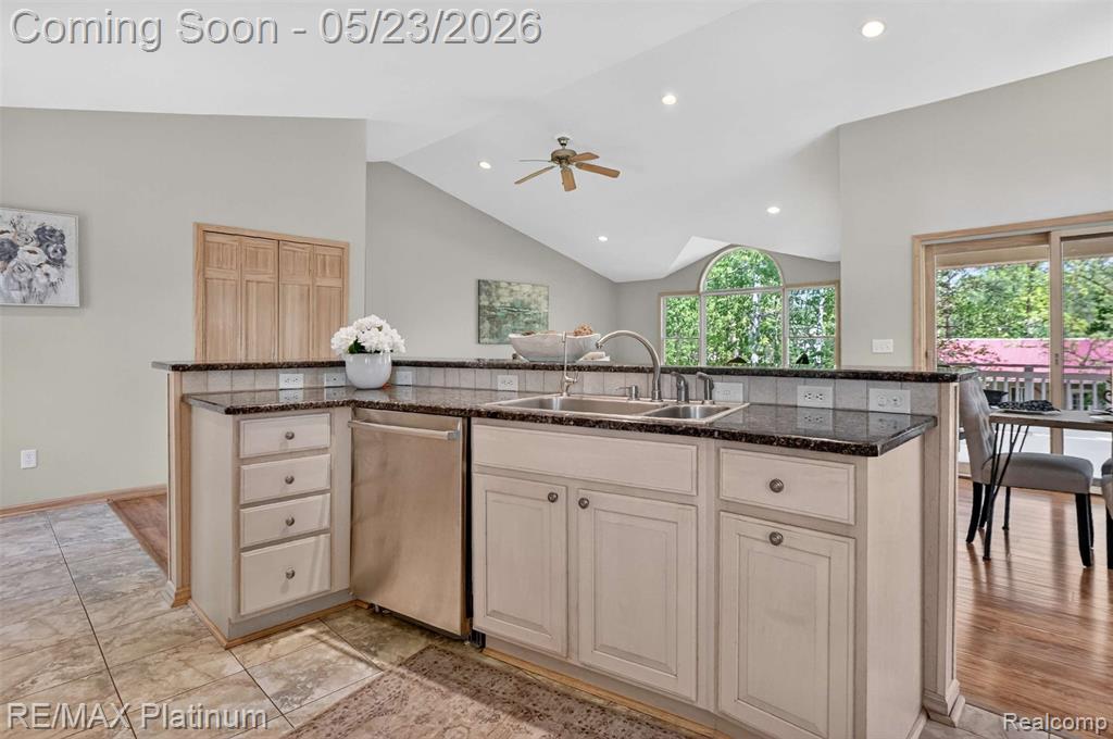 59360 Foxpointe Lane, South Lyon, MI 48178 — Photo 15