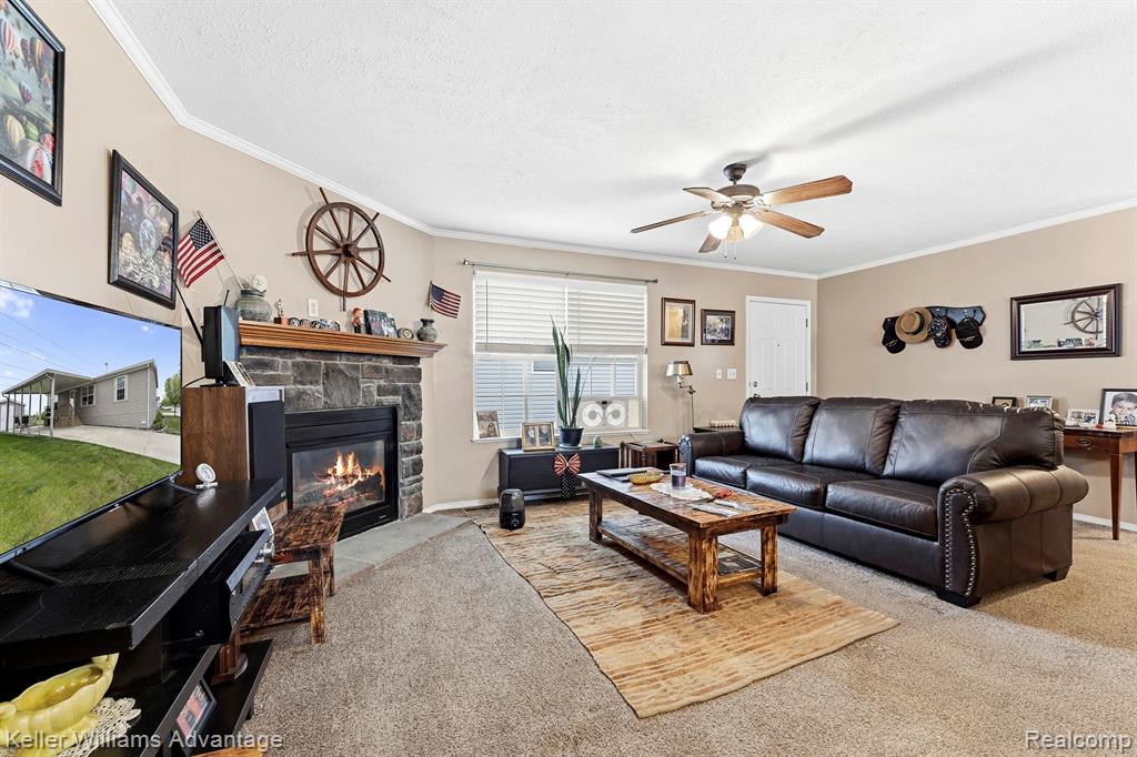 24494 Edwin, Brownstown, MI 48134 — Photo 4