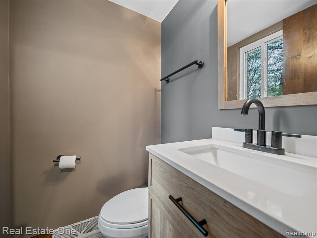 5219 PINE HILL Circle, Howell, MI 48843 — Photo 11