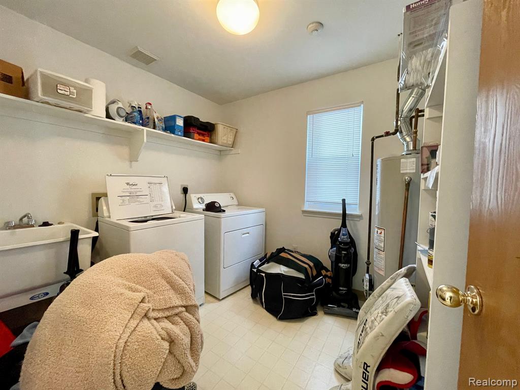 42738 LILLEY POINTE Drive, 201, Canton, MI 48187 — Photo 17