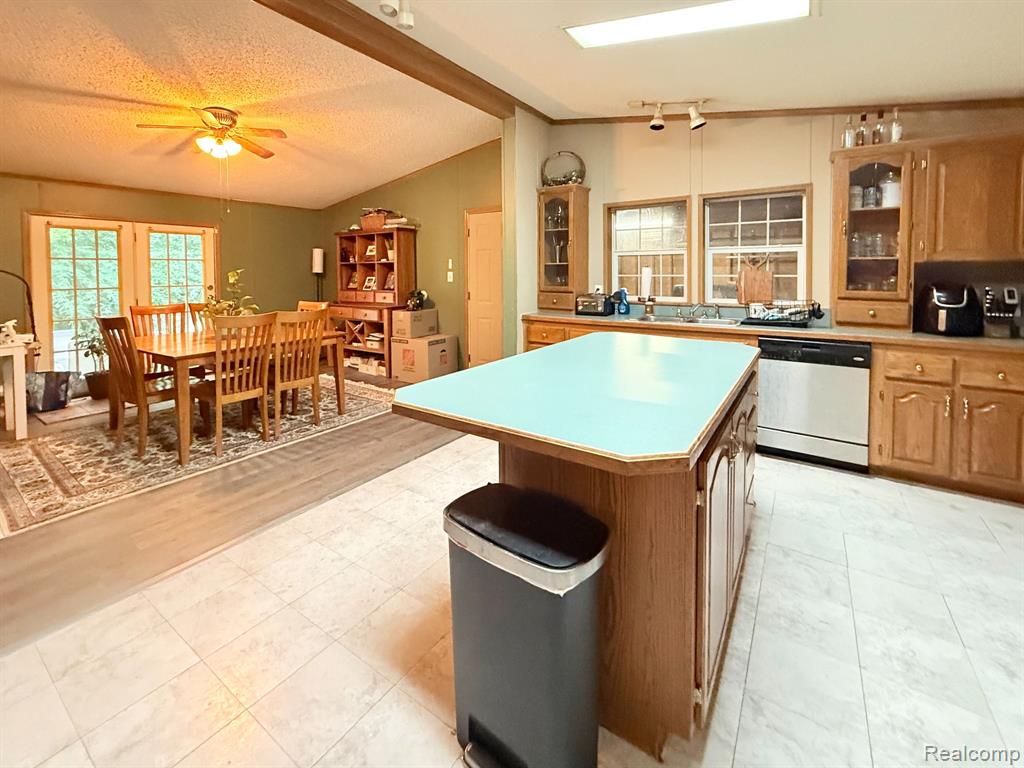 1928 White Oak Lane, Lot #260, Ypsilanti, MI 48198 — Photo 7