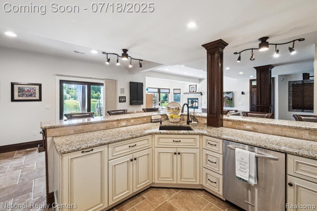 18678 Marble Head Drive, Northville, MI 48168 — Photo 41
