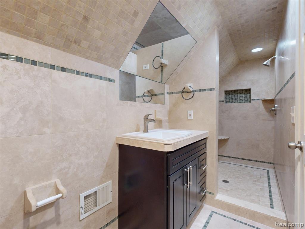 4469 W Coldwater Road, Flint, MI 48504 — Photo 42