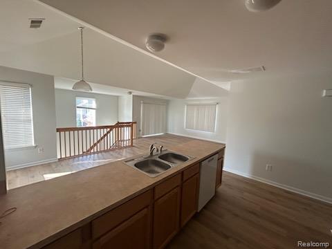 736 Amberly Drive, Waterford, MI 48328 — Photo 10