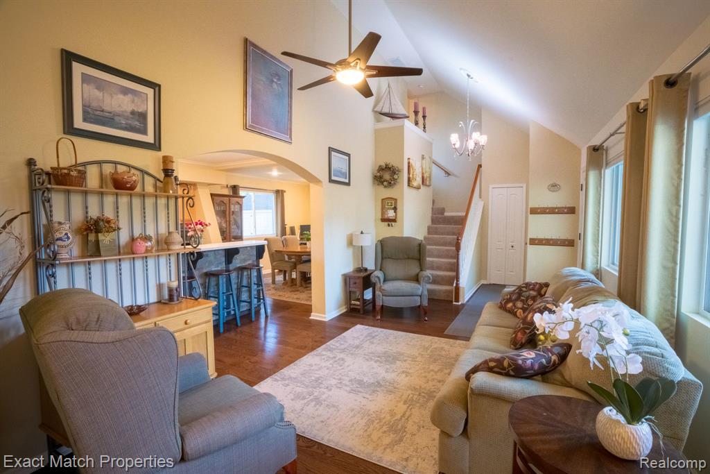 6735 BUCKLAND Avenue, West Bloomfield, MI 48324 — Photo 17