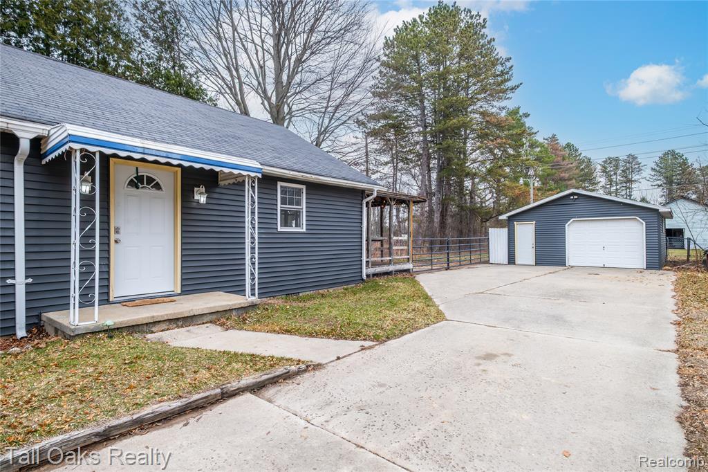 433 Birch Road, Vassar, MI 48768 — Photo 2