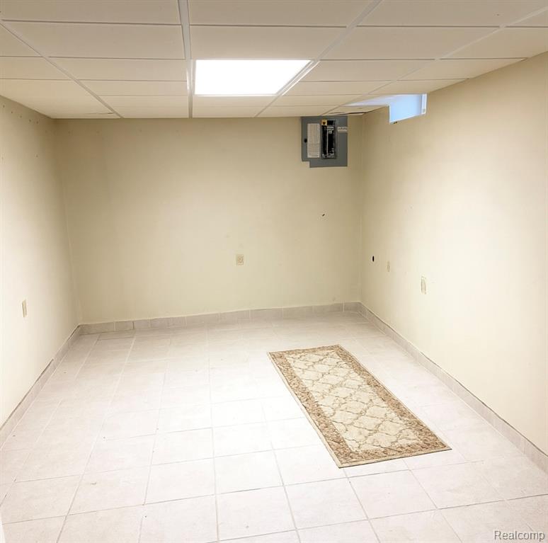 6947 N Charlesworth Street, Dearborn Heights, MI 48127 — Photo 14