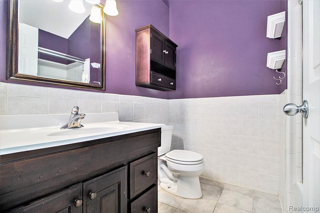 131 W KENILWORTH Avenue, Royal Oak, MI 48067 — Photo 21
