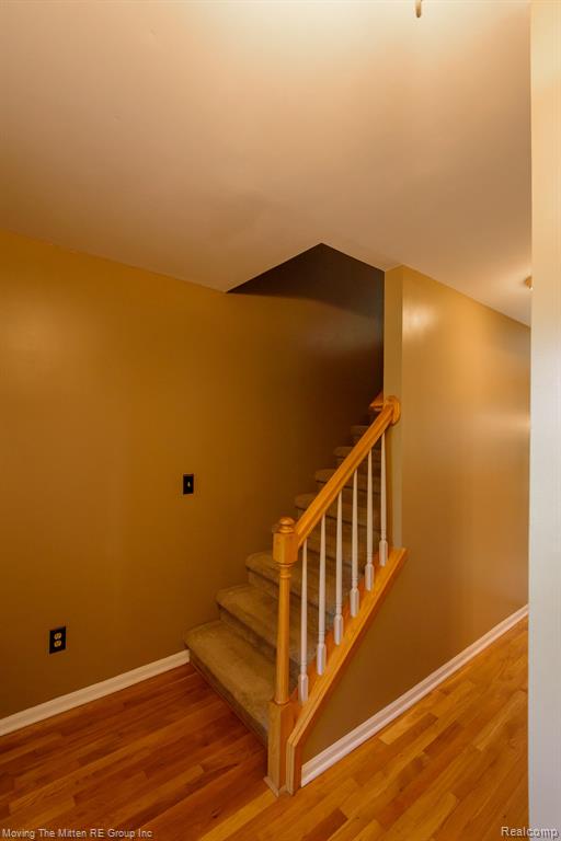9501 Madison Drive, Belleville, MI 48111 — Photo 27